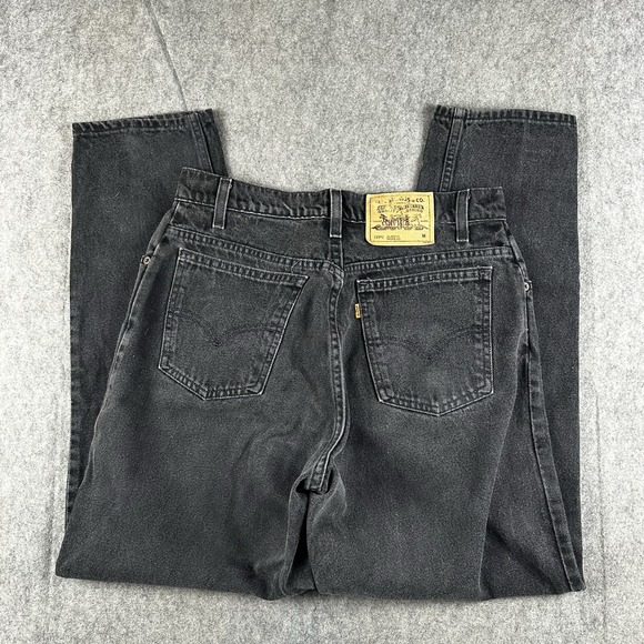 Vintage Levis 950 Wmn 14 31x30 Relaxed Fit Tapered Leg Jean Black 90s Orange Tab - Picture 1 of 12